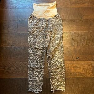 Jessica Simpson leopard maternity pants